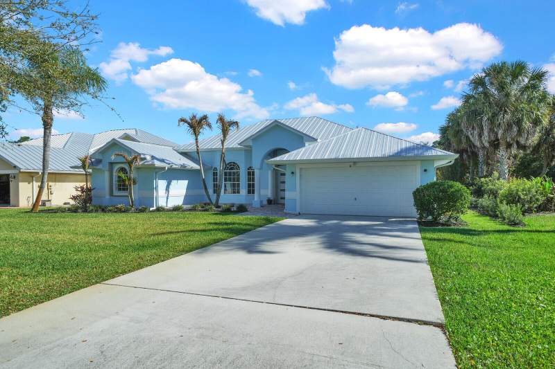 4 bedroom Single Family Residence at 184 SE Osprey Ridge, Osprey Ridge Port St Luci, Port St. Lucie — photo 2