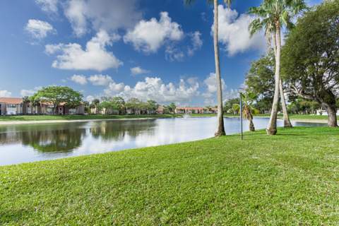 437 SW Natura Avenue #F, Deerfield Beach FL - photo 17 of 26