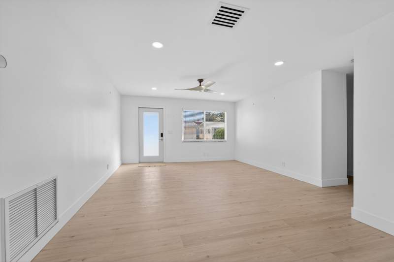 2 bedroom Single Family Residence at 2095 SW 14 Avenue, Palm Beach Leisureville Sec 8, Boynton Beach — photo 5