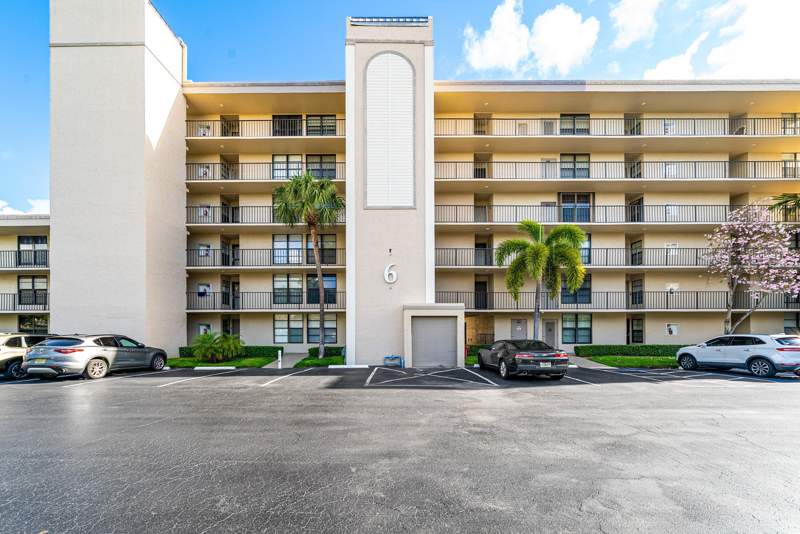 2 bedroom Condominium at 6 Royal Palm Way #605, Boca Bayou Condo, Boca Raton — photo 4