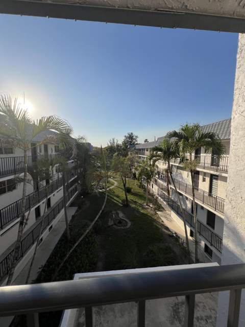 3330 Spanish Moss Terrace #406, Lauderhill FL - photo 8 of 21