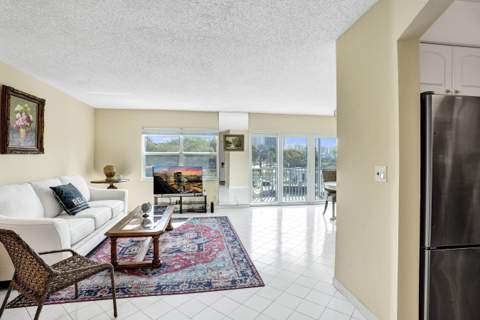 200 Diplomat Parkway #326, Hallandale Beach FL - photo 13 of 31