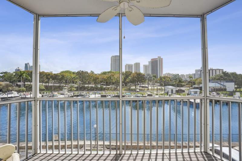 1 bedroom Condominium at 200 Diplomat Parkway #326, Fairways Riviera Condo, Hallandale Beach — photo 4