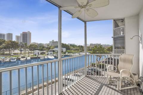 200 Diplomat Parkway #326, Hallandale Beach FL - photo 16 of 31