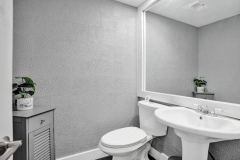 869 NW 47th Street, Deerfield Beach FL - photo 9 of 22