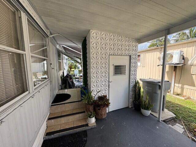 2 bedroom Manufactured Home at 128 Havenwood Drive, Havenwood Park, Pompano Beach — photo 5