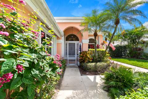 2370 Saratoga Bay Drive, West Palm Beach FL - photo 6 of 42