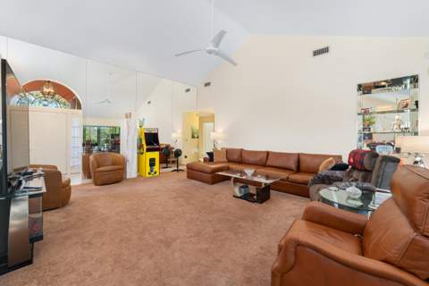 2370 Saratoga Bay Drive, West Palm Beach FL - photo 8 of 42