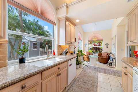 2370 Saratoga Bay Drive, West Palm Beach FL - photo 10 of 42