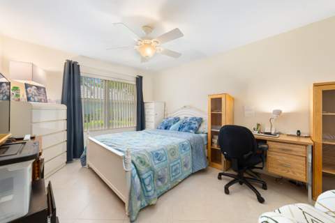 2370 Saratoga Bay Drive, West Palm Beach FL - photo 16 of 42
