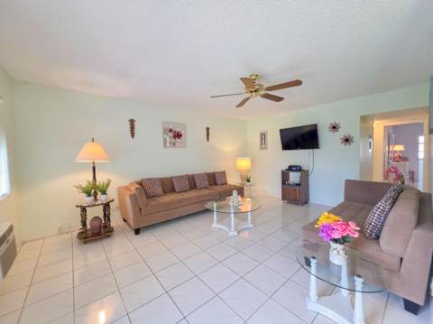291 Norwich M, West Palm Beach FL - photo 8 of 22