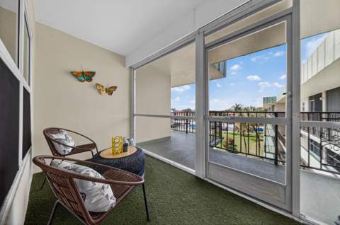 804 SE 7th Street #401, Deerfield Beach FL - photo 23 of 30