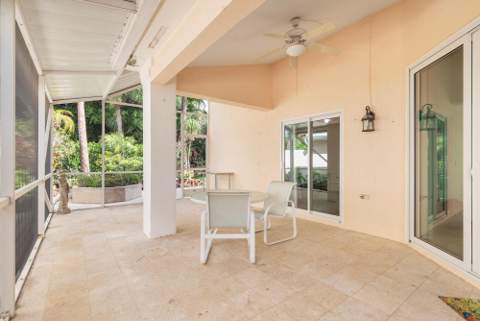 9213 Heathridge Drive, West Palm Beach FL - photo 21 of 57