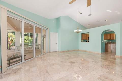 9213 Heathridge Drive, West Palm Beach FL - photo 8 of 57
