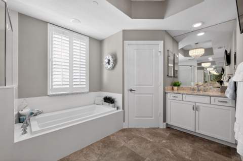 915 Bay Colony Drive, Juno Beach FL - photo 13 of 38