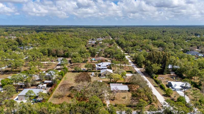 4 bedroom Single Family Residence at 15848 N 129th Pl, Acreage & Unrec, Jupiter Farms — photo 3