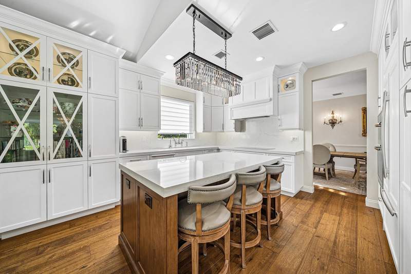 5 bedroom Single Family Residence at 4361 Gleneagles Drive, Pine Tree Golf Club, Boynton Beach — photo 5