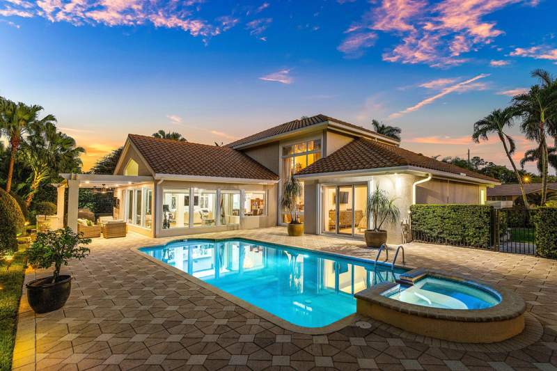 5 bedroom Single Family Residence at 4361 Gleneagles Drive, Pine Tree Golf Club, Boynton Beach — photo 3