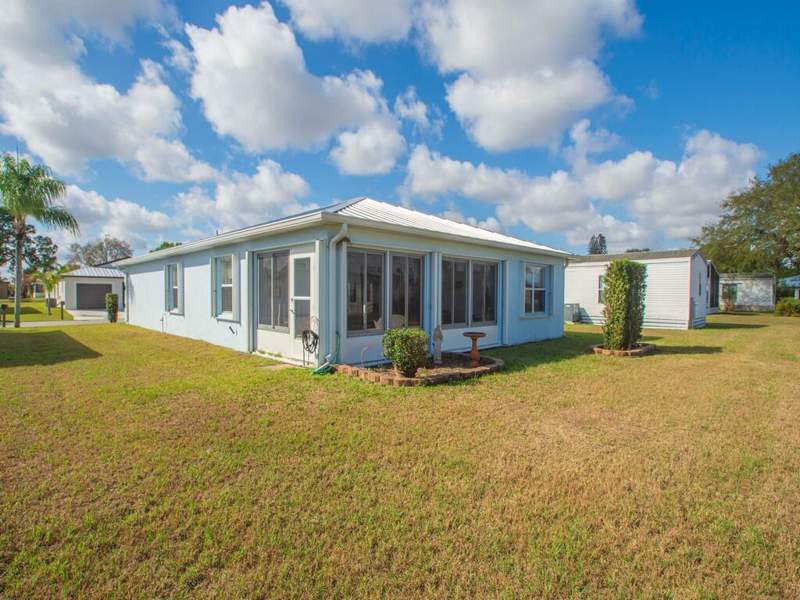 2 bedroom Single Family Residence at 14464 Isla Flores Avenue, Spanish Lakes Fairways, Fort Pierce — photo 5