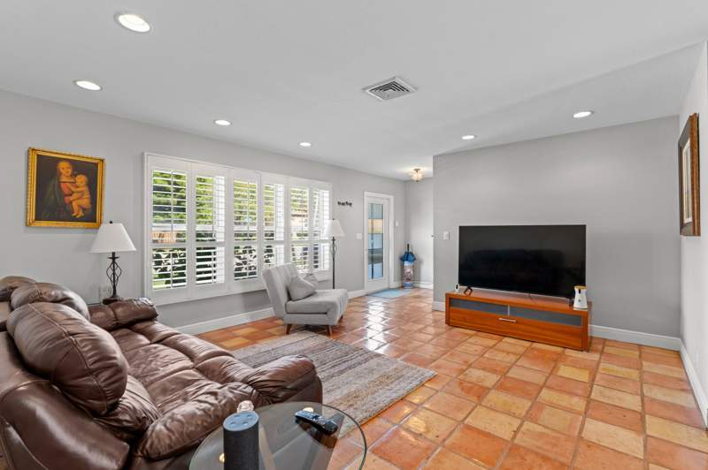 3 bedroom Single Family Residence at 200 SW 5th Street, Montez Gardens, Boca Raton — photo 2