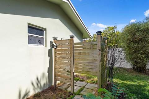 200 SW 5th Street, Boca Raton FL - photo 24 of 31