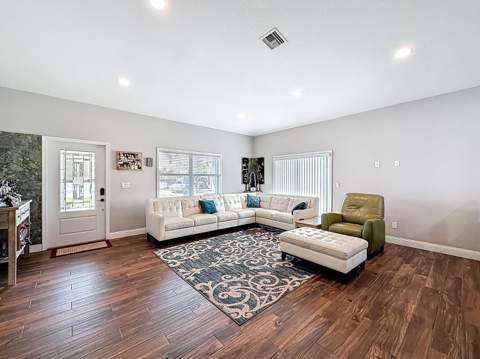2643 Kentucky Street, West Palm Beach FL - photo 7 of 35