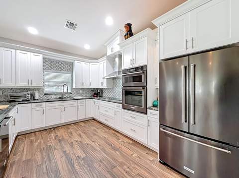 2643 Kentucky Street, West Palm Beach FL - photo 10 of 35