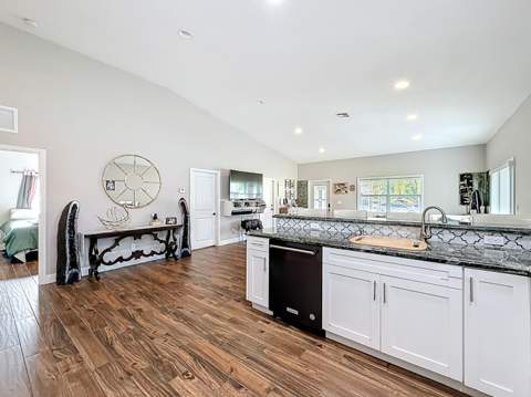 2643 Kentucky Street, West Palm Beach FL - photo 13 of 35