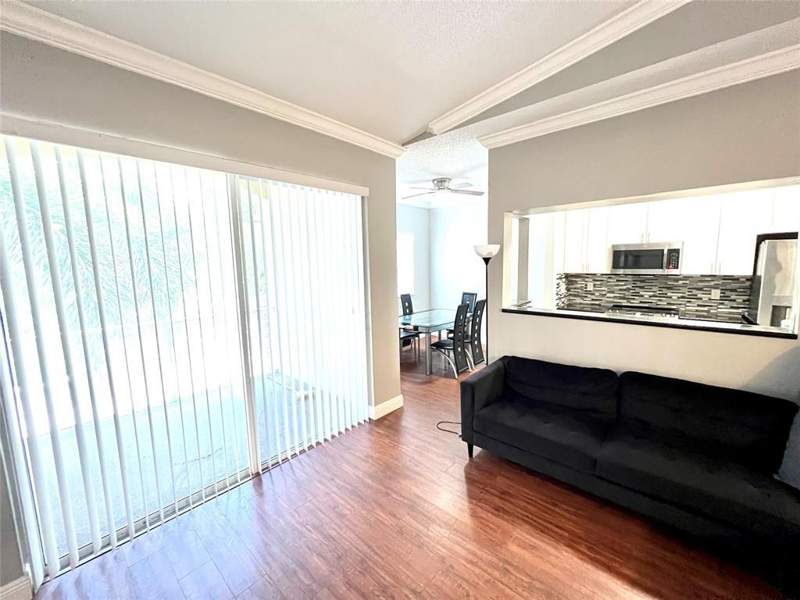 3 bedroom Condominium at 7085 Nova Drive #226, University Parc Residences Condo, Davie — photo 3
