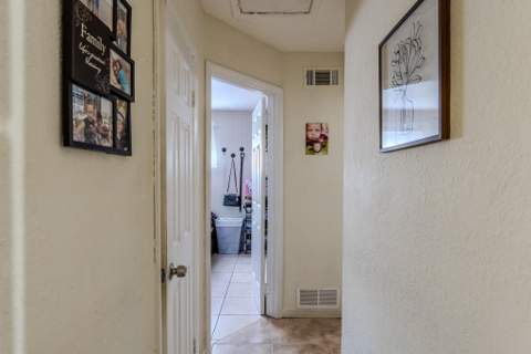 1432 SW 26th Avenue, Fort Lauderdale FL - photo 11 of 28