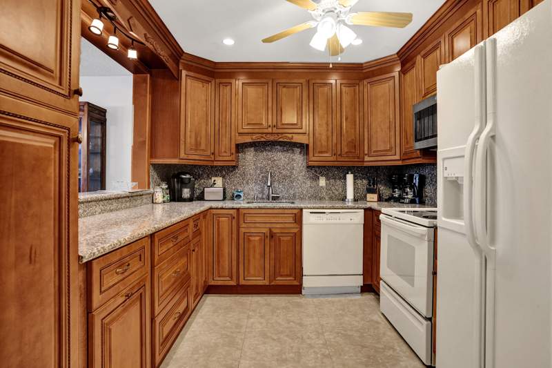 2 bedroom Condominium at 4770 NW 21st Street #306, Castle Apartments 15 Condo, Lauderhill — photo 2