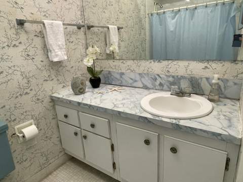 4629 Poinciana Street #Apt 409, Lauderdale-By-The-Sea FL - photo 24 of 35