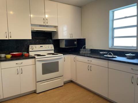 4629 Poinciana Street #Apt 409, Lauderdale-By-The-Sea FL - photo 17 of 35