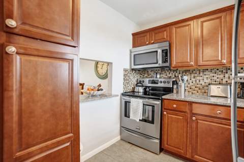 2901 E Sunrise Lakes Drive #305, Sunrise FL - photo 10 of 18