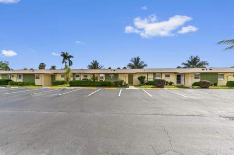 2915 Crosley Drive #Unit B, West Palm Beach FL - photo 19 of 23