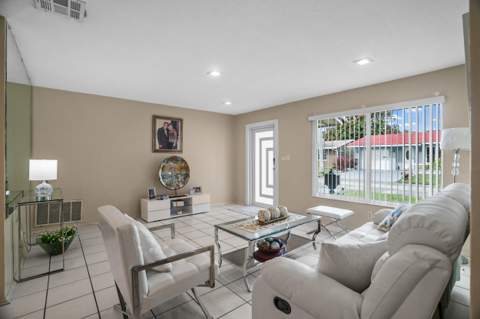 4708 NW 49th Drive, Tamarac FL - photo 6 of 35