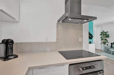 535 Hendricks Isle #209, Fort Lauderdale FL - photo 8 of 47