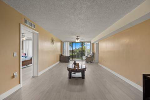 2741 Village Boulevard #303, West Palm Beach FL - photo 8 of 21