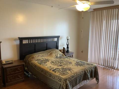 1300 Saint Charles Place #Unit Ph13, Pembroke Pines FL - photo 22 of 43