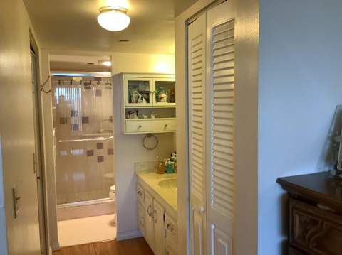 1300 Saint Charles Place #Unit Ph13, Pembroke Pines FL - photo 24 of 43