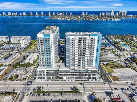 220 Lake Shore Drive #2105, Lake Park FL - photo 22 of 30