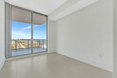 220 Lake Shore Drive #2105, Lake Park FL - photo 12 of 30