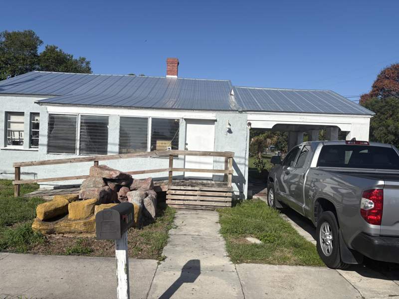 2 bedroom Single Family Residence at 701 S 13th Street, Chase's Sd Lot 2, Fort Pierce — photo 4