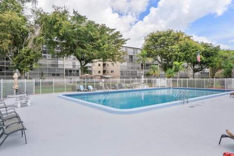 5200 Washington Street #301, Hollywood FL - photo 13 of 13