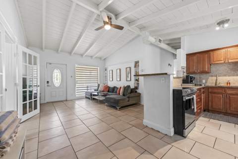 408 NW 29th Street, Wilton Manors FL - photo 8 of 20