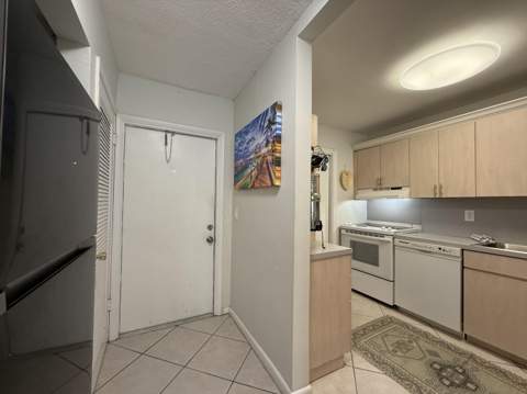 1040 SE 4th Avenue #331, Deerfield Beach FL - photo 6 of 15