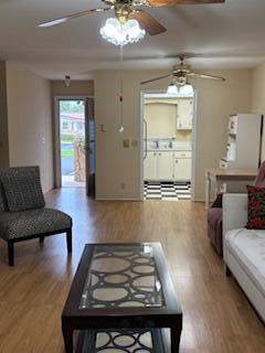 2 bedroom Condominium at 2995 Crosley Drive #H, Cresthaven Villas Condo 19, West Palm Beach — photo 2