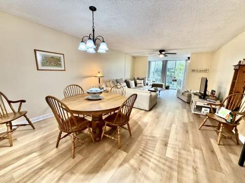 7320 Lake Cir Drive #204, Margate FL - photo 9 of 25