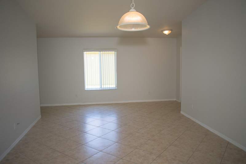 4 bedroom Single Family Residence at 1951 SW Newport Isles Boulevard, First Replat Of Portofino Isles, Port St. Lucie — photo 4