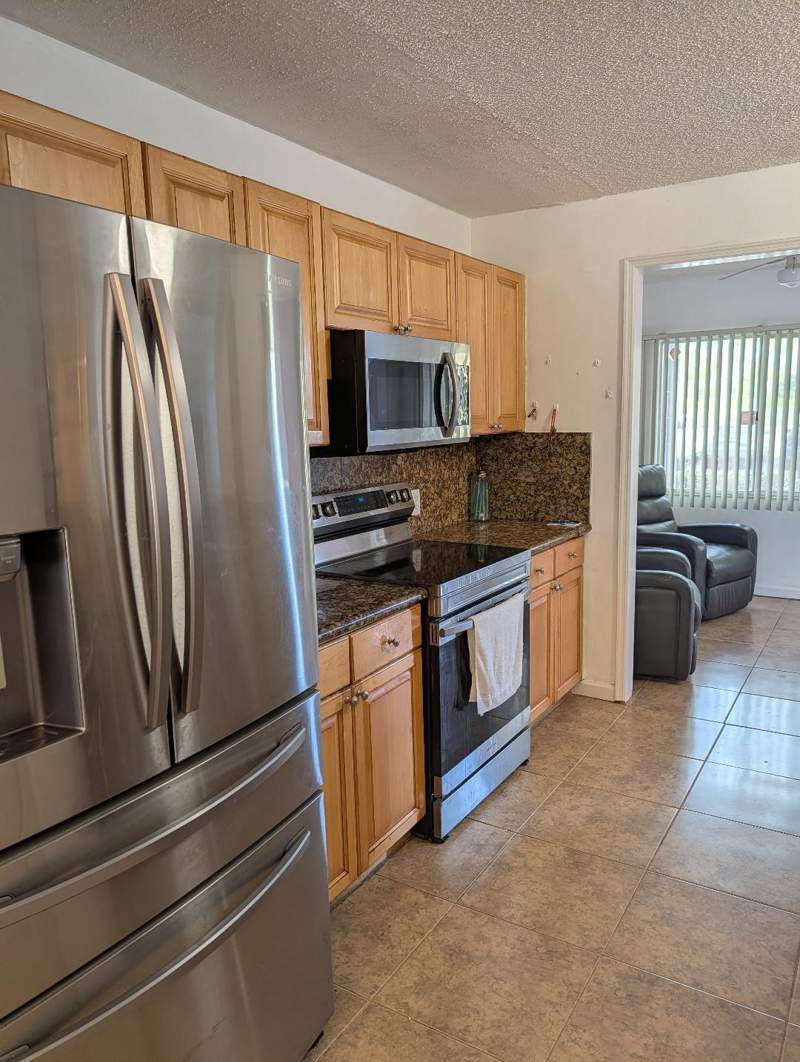 2 bedroom Condominium at 800 SW 137th Avenue #112 G, Plymouth At Century Village, Pembroke Pines — photo 5
